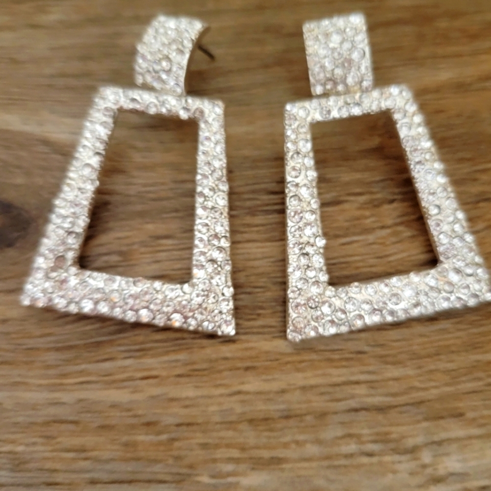 Square earrings